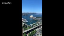 Fog engulfs Sydney Harbour in oddly soothing timelapse video