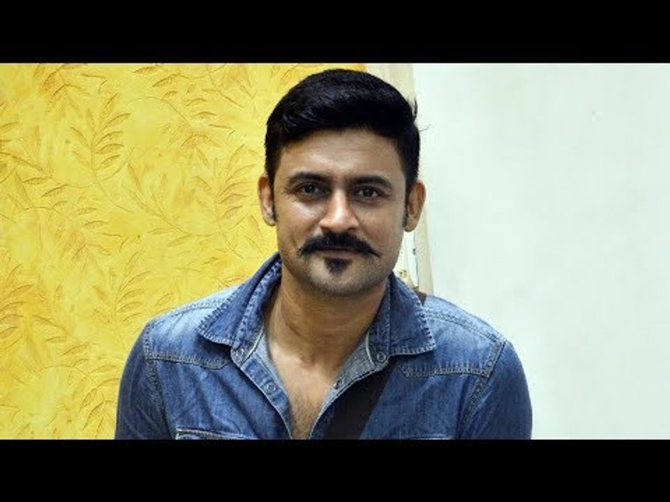 Manav Gohil chats with Fans /  IndianWikiMedia