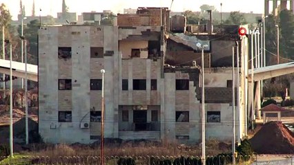 Silahlı teröristler sınıra çok yakın bir bölgede görüntülendi