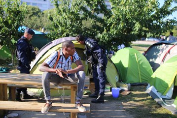 Des centaines de migrants en quête d'un toit à Nantes