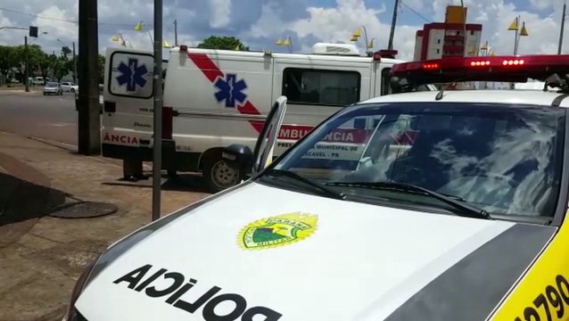 Homem de 48 anos é atingido por golpes de faca