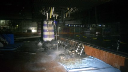 안산 스포츠 복합건물서 불...30여 명 대피 / YTN