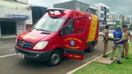 Motociclista tem convulsão após colidir com caminhonete