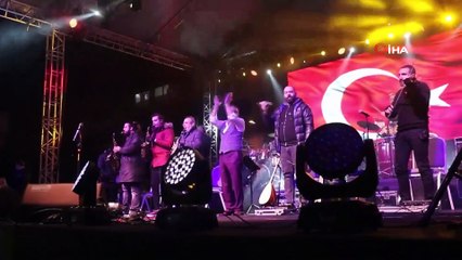 Eksi 5 derecede Volkan Konak konseri