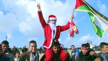 Papai Noel em protesto em Gaza