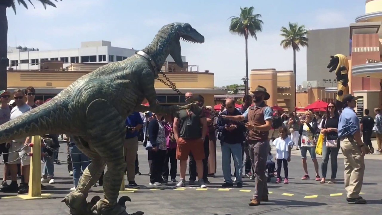 REAL-LIFE RAPTOR ENCOUNTER at Jurassic Park Universal Studios Hollywood || Keith's Toy Box