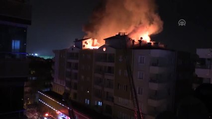 Bursa'da 7 Katlı Apartmanda Yangın (3)