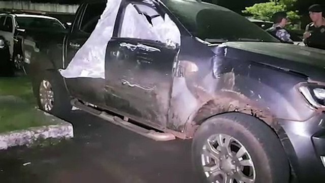 PM recupera duas caminhonetes e detém três pessoas