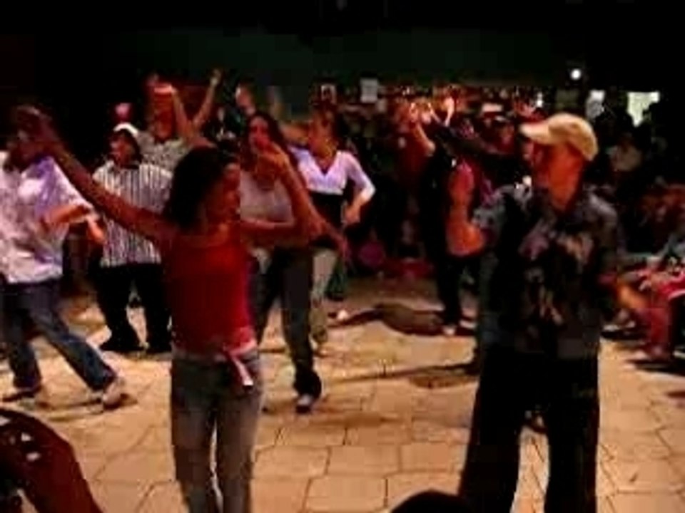 HO hO hO ( runaway ) bissera 2006
