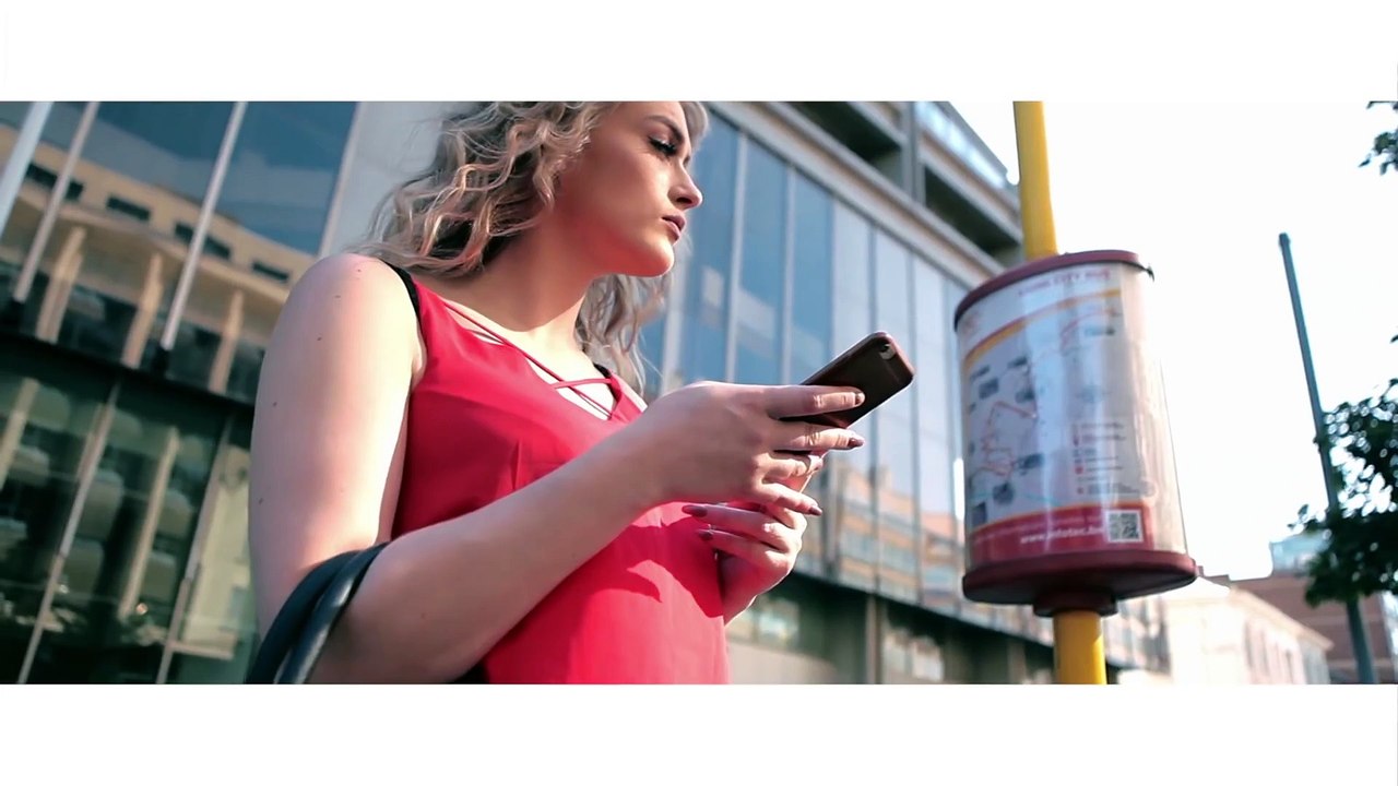 Las Nida - Elle me rend dingue (Clip Officiel)