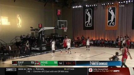 John Bohannon throws down the alley-oop!