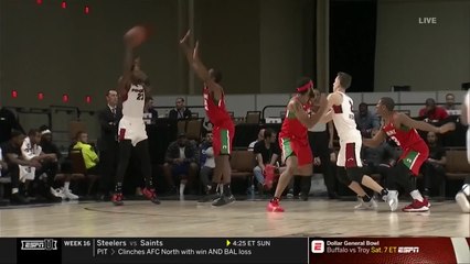 Jarnell Stokes slams home the alley-oop