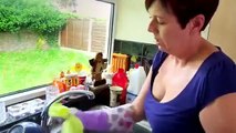 Obsessive Compulsive Cleaners S01E02