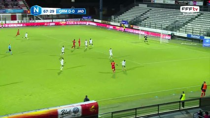 Frappe repoussé par le gardien