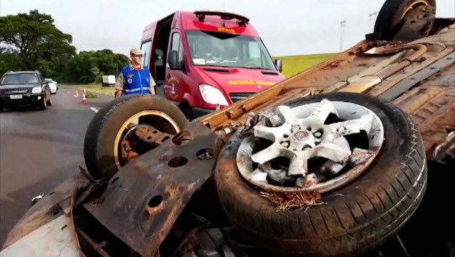 Capotamento é registrado na BR-467 e mobiliza Corpo de Bombeiros