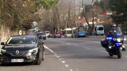 Cumhurbaşkanı Erdoğan, aracını  durdurup vatandaşlarla sohbet etti