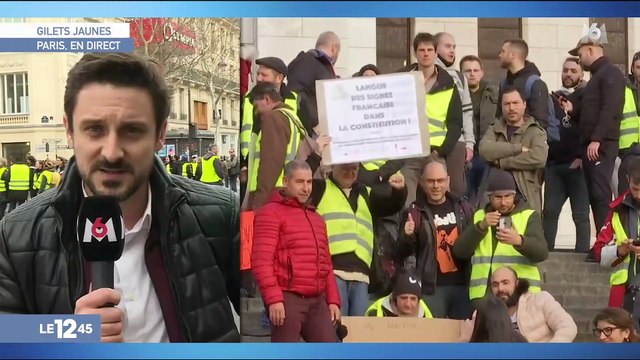 Des gilets jaunes mobiles manifestent à Montmartre et dans les rues de Paris