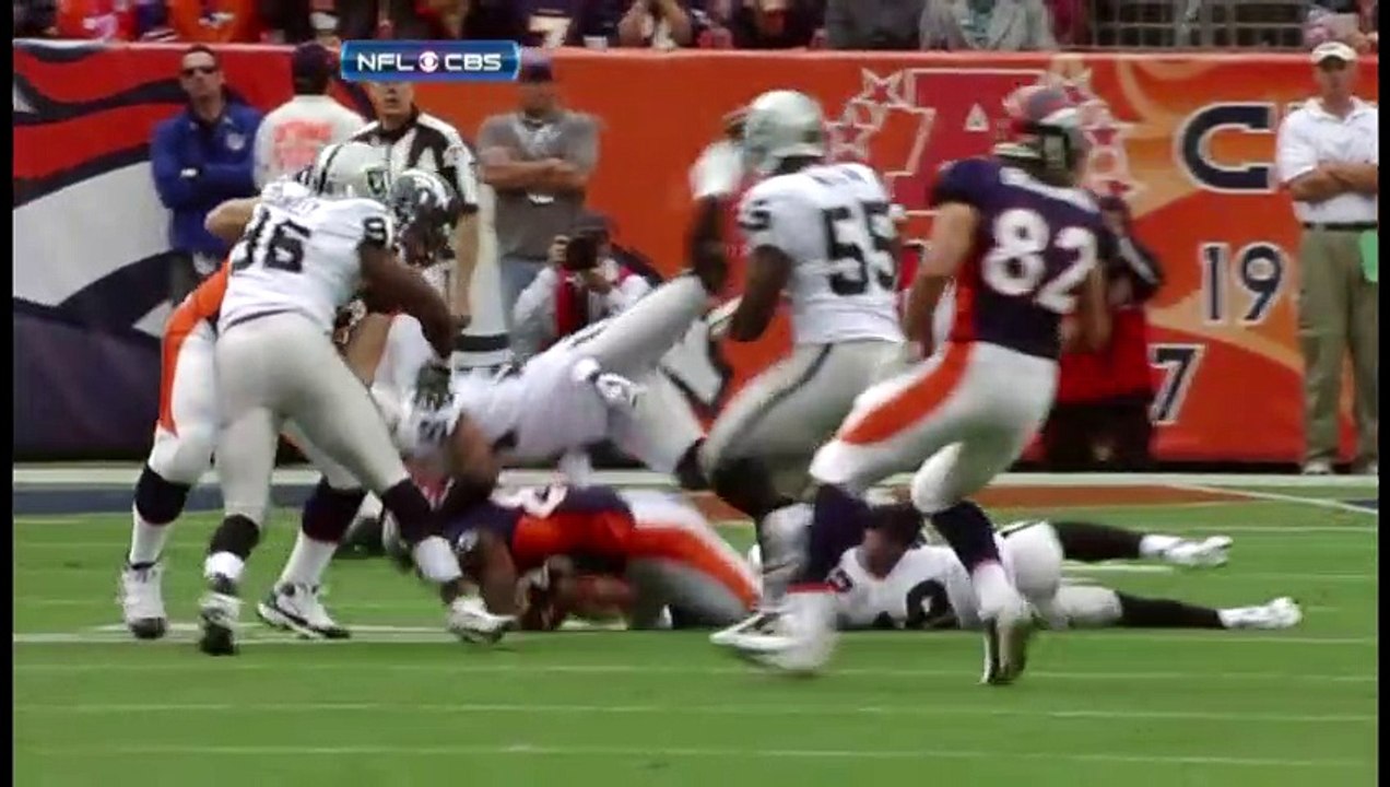 2010 Oakland Raiders Embarrass Denver Broncos 59-14 Highlights