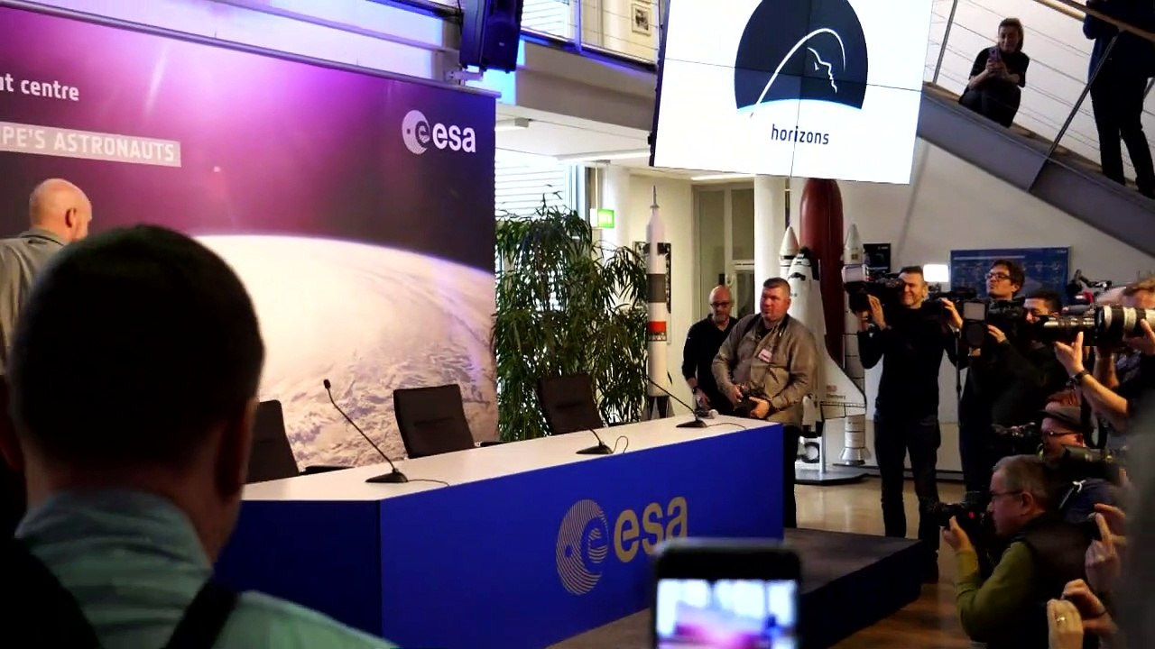 Liegestütze statt Weihnachtsstress für Alexander Gerst