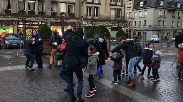 Déambulation casquée avec la Cie Magic Meeting à Coutances