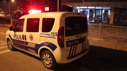 Markette Mahsur Kalan Kedi Alarmın Çalmasına Neden Oldu