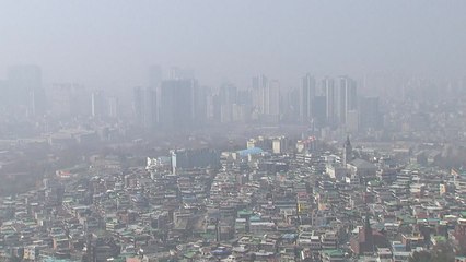[날씨] 답답한 하늘...오후부터 찬 바람 불며 해소 / YTN
