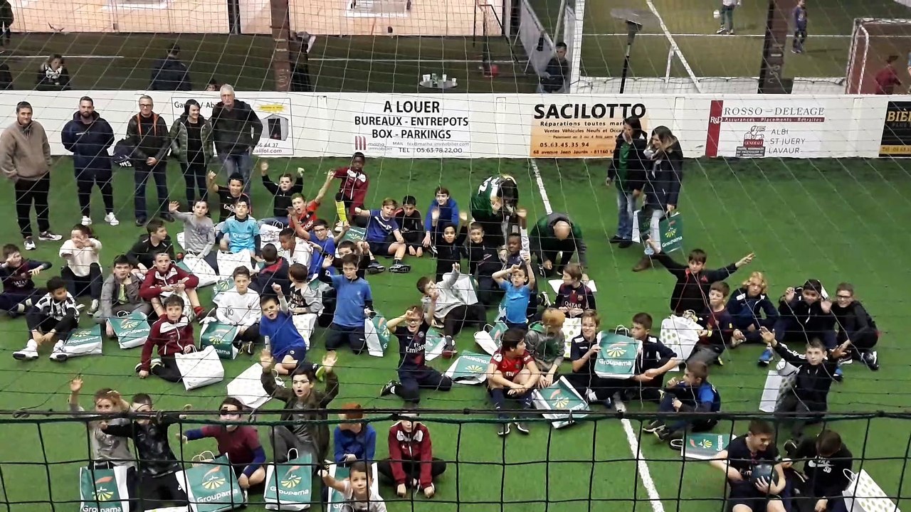 REMISES DES RECOMPENSES A SPORTS FACTORY U11/ U13 - Gouter de NOEL