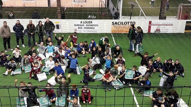 REMISES DES RECOMPENSES A SPORTS FACTORY U11/ U13 - Gouter de NOEL