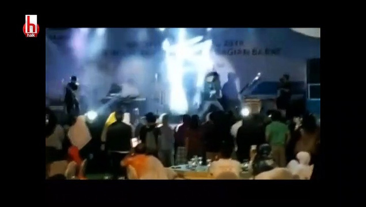 Endonezya’yı tsunami vurdu
