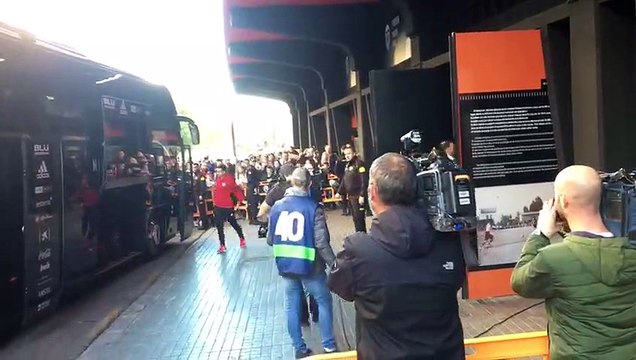 Valencia - Huesca: Llegada del Valencia CF a Mestalla