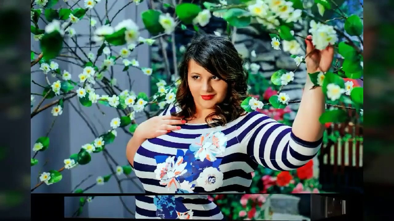 Alexandra - wonderful plus size model - fashion style - video Dailymotion