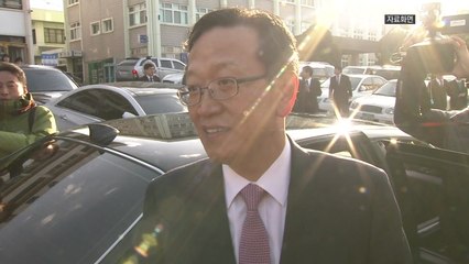 김태우 수사관, '故 이재수 변호인' 석동현 선임 / YTN