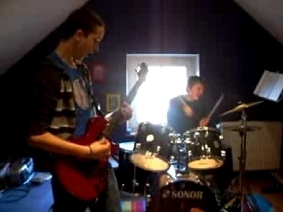 compo The little string