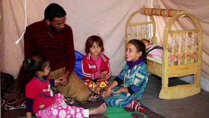 أحلام الأطفال النازحين في العراق تتحطم عند أبواب المدرسة