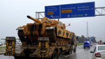 Turkey sends reinforcements to Syrian border