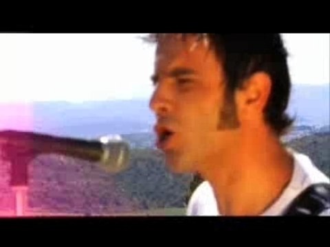 A quoi bon clip vidéo LUNATIC AGE