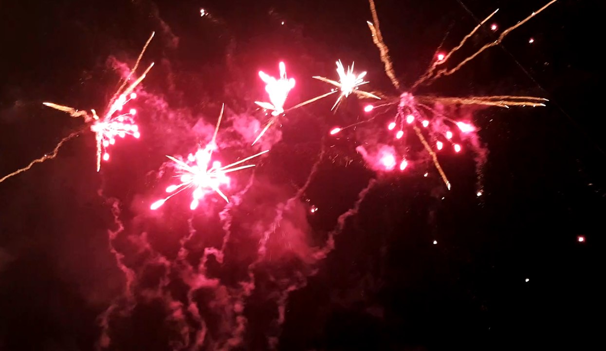 Châtillon-sur-Seine : le feu d'artifice de la soirée féérique, tiré le 23 décembre