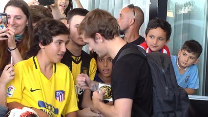 Griezmann Kunjungi Uruguay Untuk Hadiri Pernikahan Godin