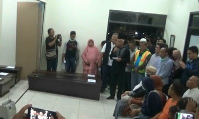 Menteri BUMN Hadiri Serah Terima Jenazah Tsunami Anyer