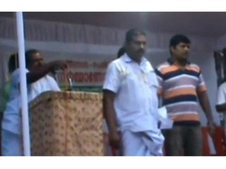 PC ജോർജിന് നേരെ പൂഞ്ഞാറിൽ ചീമുട്ടയേറ്