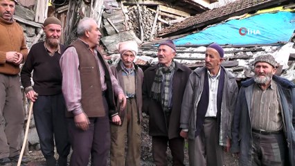 Heyelan korkusuyla yaşayan köylüler yardım bekliyor