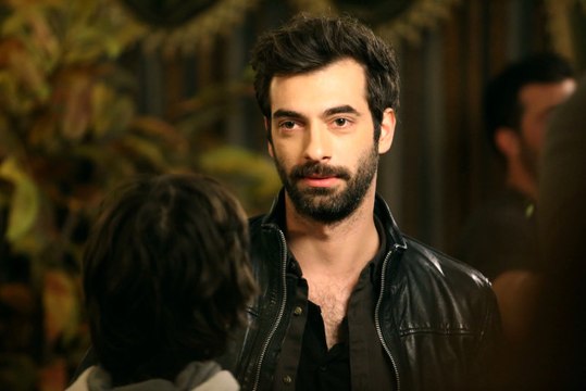 Ece Dizdar'la Aşk Yaşadığı İddia Edilen İlker Kaleli İsyan Etti: Kanıtlayın Oyunculuğu Bırakayım