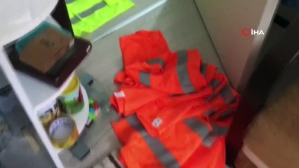 Gaybubet evlerinden sarı ve turuncu yelek çıktı