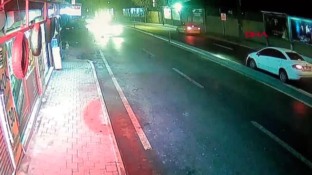 İstanbul Kadıköy'de Ters Yönden Ölümüne Gazladılar