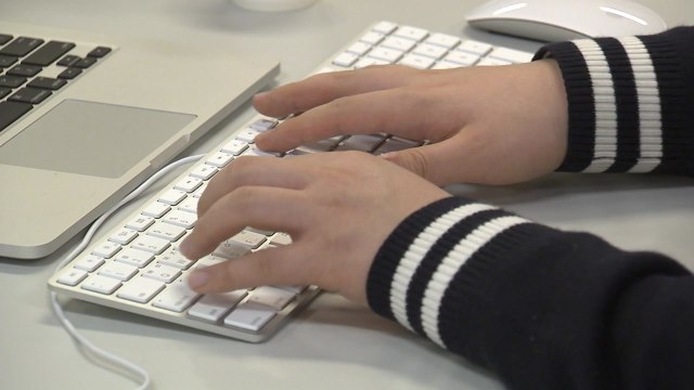 최저 임금 계산 시 '주휴 시간' 포함...노동시간 단축 처벌 유예 연장 / YTN