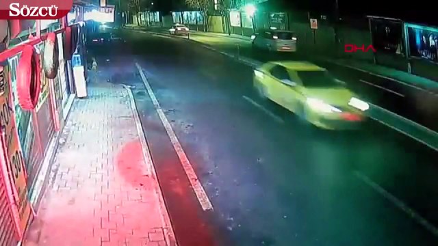 Kadıköy'de ters yönden ölümüne gazladılar