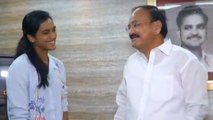 PV Sindhu meets Vice President Venkaiah Naidu |वनइंडिया हिंदी