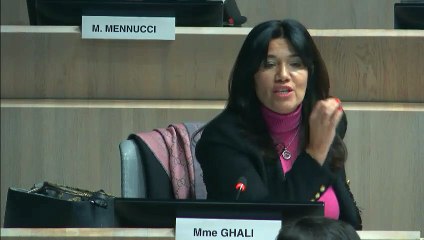 Rue d'aubagne : intervention de Samia Ghali