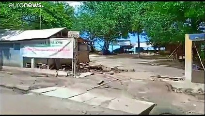 Indonesia: los equipos de rescate continúan la búsqueda de supervivientes