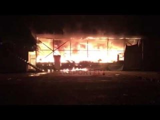 Report TV - Ja momentet kur flakët 'përpinë' Tregun Industrial të Laçit